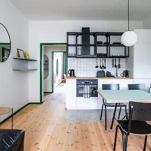 Flattering - Appart hôtel